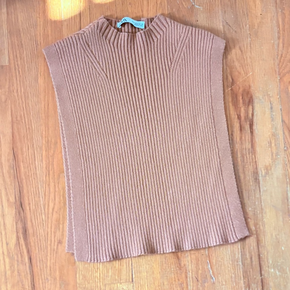 🦌 Zara Ribbed Crewneck Tank in Camel Brown 🦌